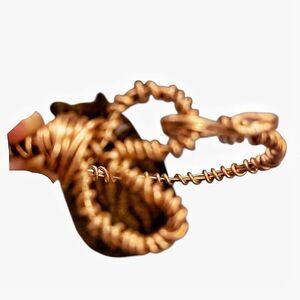 Fees Handcraftrd Copper Wire Heart Bangle 7.5"